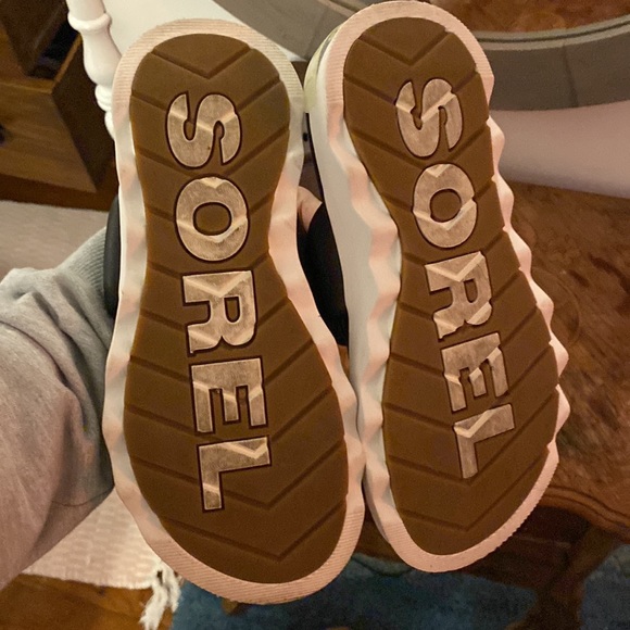 Sorel sandals - Picture 4 of 4